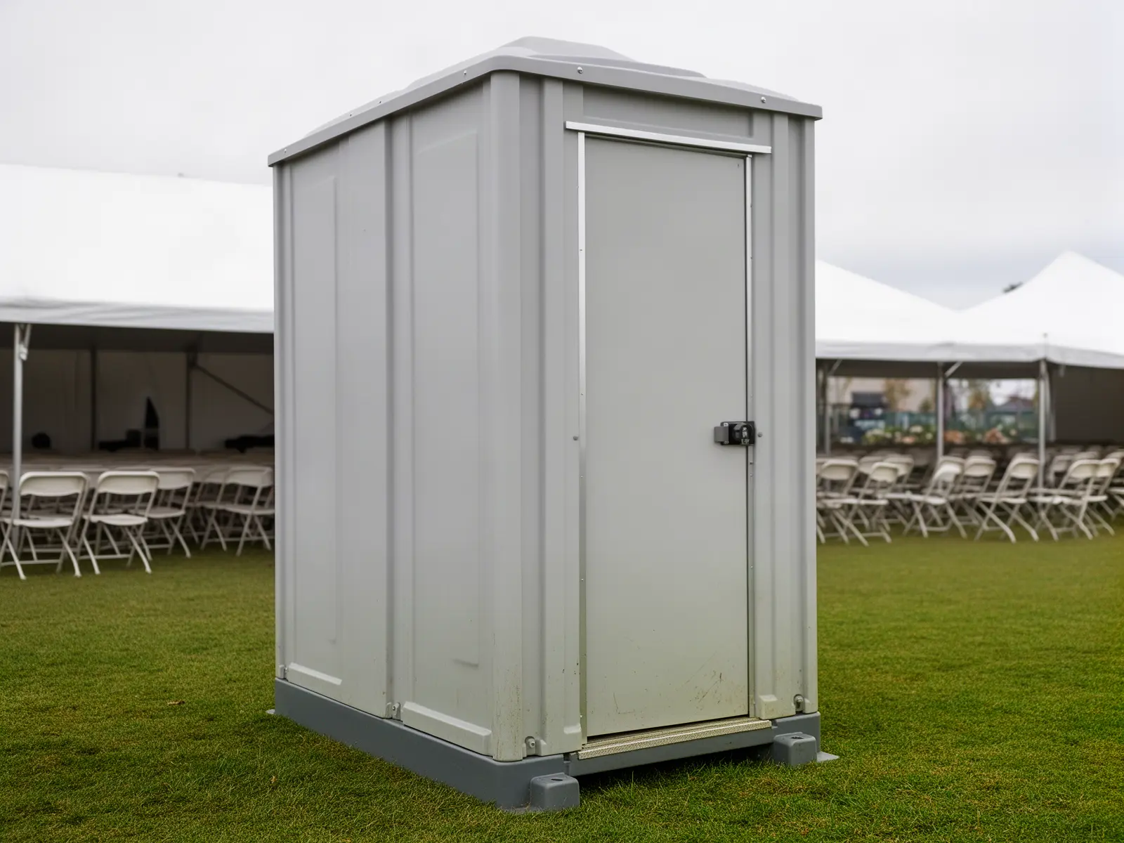 Clean porta potty unit from Fenlow & Sons Porta Potty Rental in Boston, MA